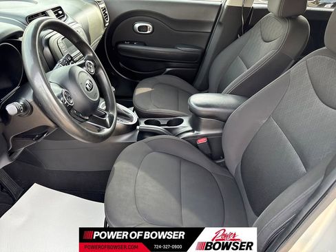 Used 2019 Kia Soul FWD image 9