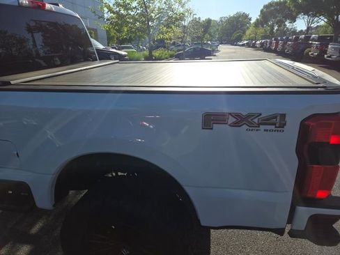 Used 2023 Ford F250 Platinum w/ FX4 Off-Road Package AWD/4WD image 6