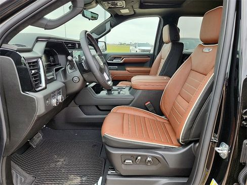 New 2025 GMC Sierra 1500 Denali Ultimate image 11
