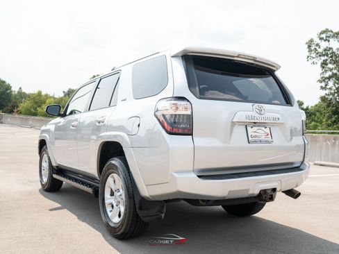Used 2016 Toyota 4Runner SR5 Premium AWD/4WD image 5