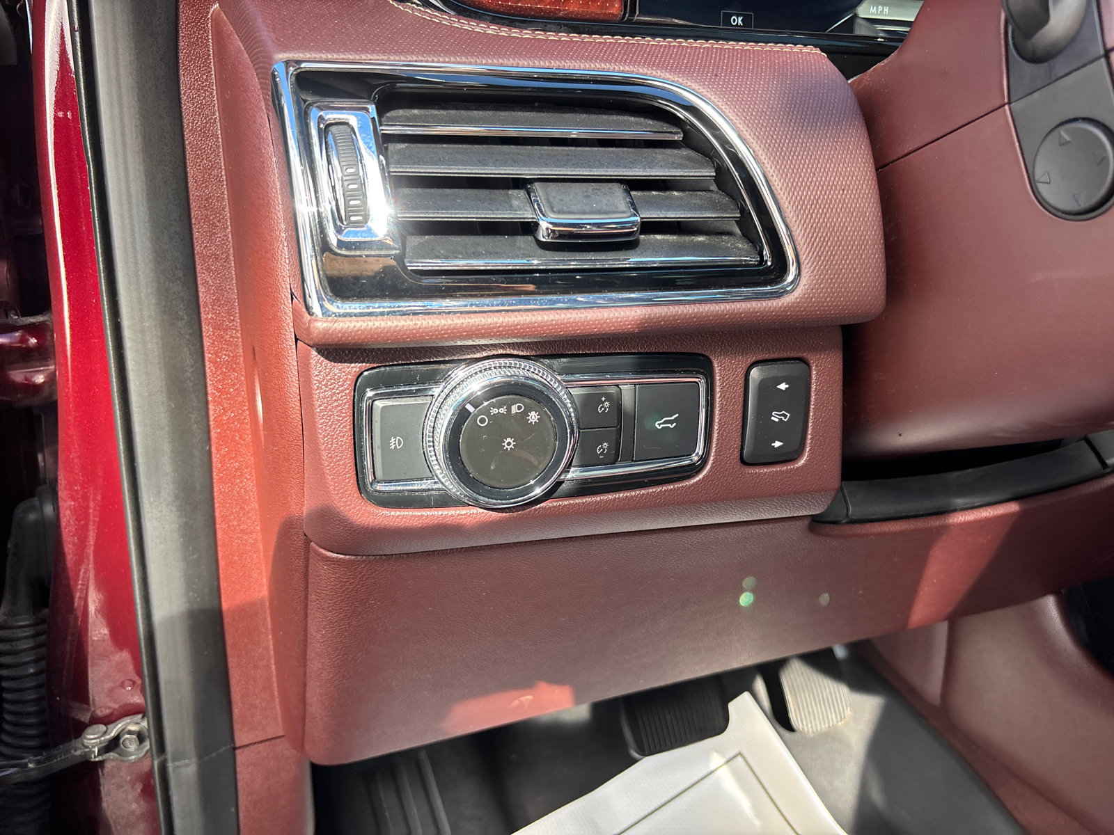 Used 2018 Lincoln Navigator L Black Label w/ Cargo Package AWD/4WD image 13