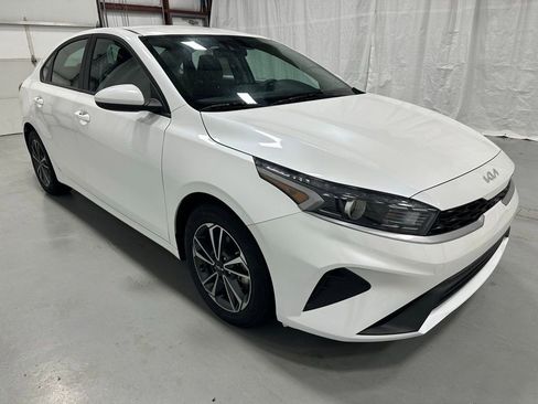 Used 2024 Kia Forte LXS image 1