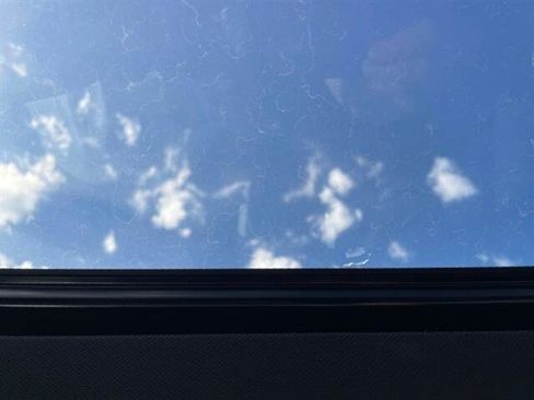 Used 2024 GMC Canyon AT4X image 28