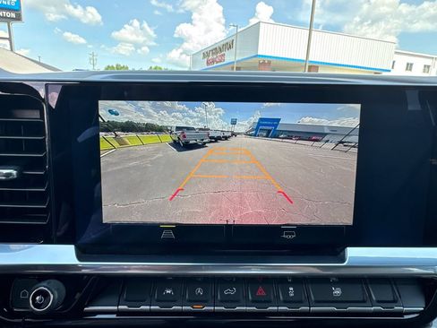 Used 2022 Chevrolet Silverado 1500 LT RWD image 31
