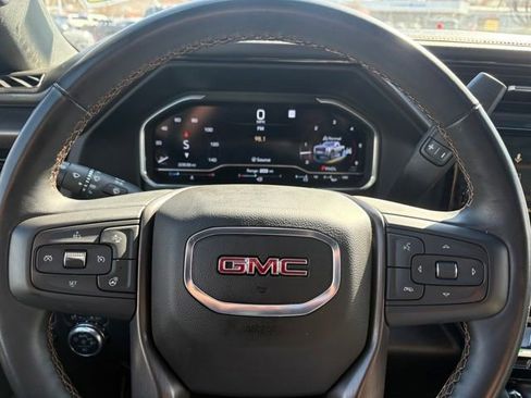 Used 2025 GMC Sierra 2500 AT4 w/ AT4 Premium Plus Package AWD/4WD image 18