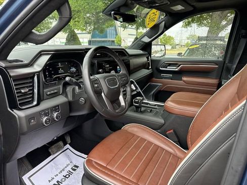 Used 2025 GMC Sierra 1500 Denali Ultimate AWD/4WD image 11