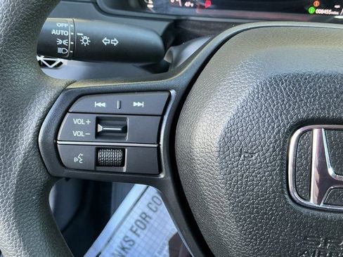 Used 2025 Honda Accord LX image 26