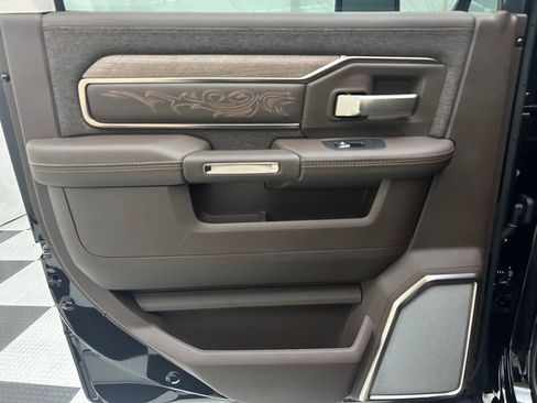 New 2026 RAM 2500 Limited image 14