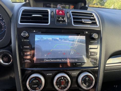 Used 2018 Subaru Forester 2.5i Touring AWD/4WD image 14