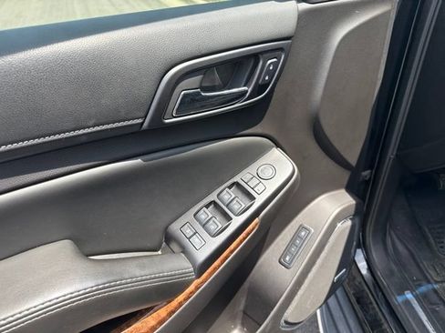 Used 2016 Chevrolet Tahoe LTZ AWD/4WD image 9