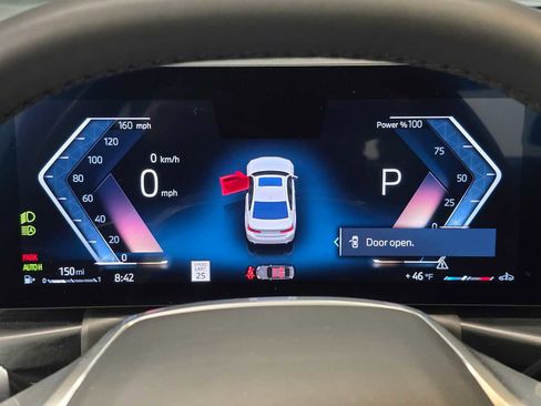 Used 2025 BMW 330i xDrive 330i xDrive w/ Premium Package image 12