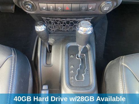 Used 2017 Jeep Wrangler Unlimited Sahara w/ Connectivity Group image 26