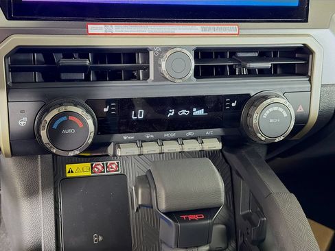 New 2026 Toyota Tacoma TRD Off-Road AWD/4WD image 16