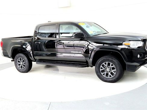 Used 2023 Toyota Tacoma SR5 image 7