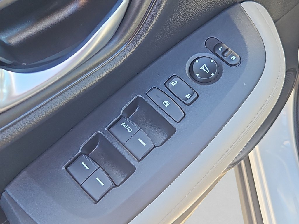 Used 2025 Honda HR-V LX image 21