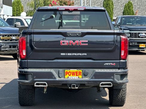 Used 2022 GMC Sierra 1500 AT4 w/ AT4 Premium Package AWD/4WD image 5