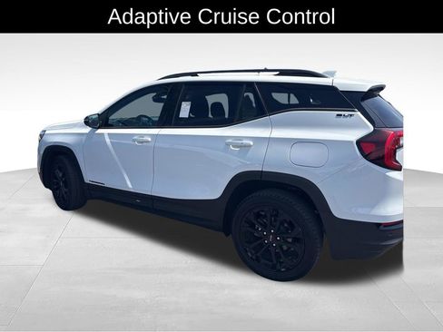 Used 2022 GMC Terrain SLT w/ Elevation Edition FWD image 7