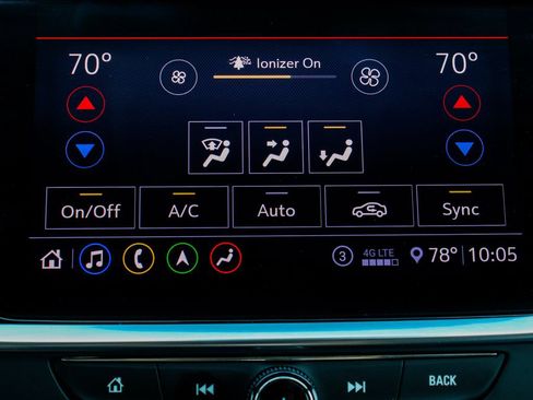 Used 2020 Buick Encore GX Essence w/ Experience Buick Package FWD image 23