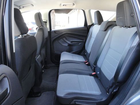 Used 2018 Ford Escape S image 9