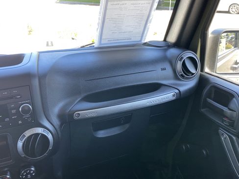 Used 2015 Jeep Wrangler Sport AWD/4WD image 20