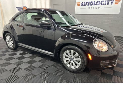 Used 2018 Volkswagen Beetle 2.0T S image 2