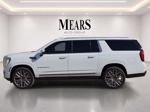Used 2026 GMC Yukon XL Denali Ultimate AWD/4WD image 2