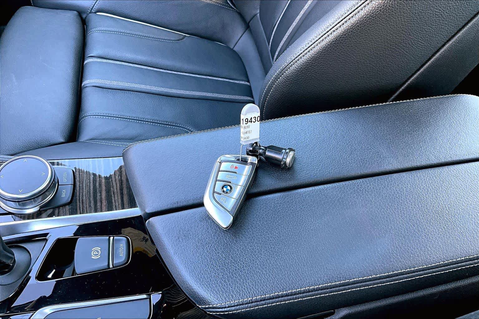 Used 2019 BMW 540i w/ M Sport Package RWD image 14