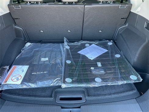 New 2026 Nissan Rogue Platinum w/ Platinum Premium Package image 17