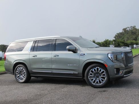 Used 2024 GMC Yukon XL Denali Ultimate image 2