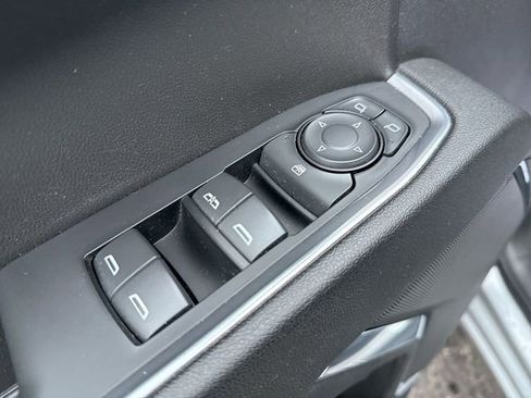 Used 2023 Chevrolet Silverado 1500 LT AWD/4WD image 13