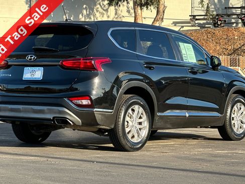Used 2019 Hyundai Santa Fe SE image 4