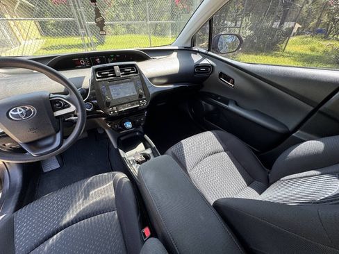Used 2016 Toyota Prius Two FWD image 22