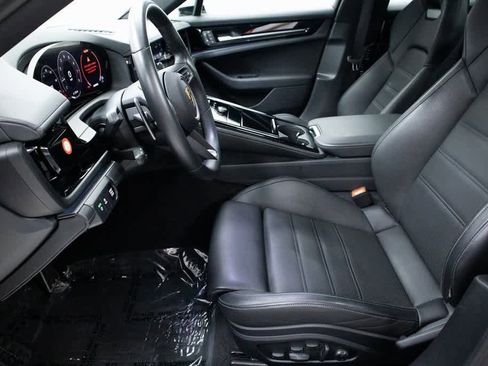 Certified 2024 Porsche Panamera 4 image 16