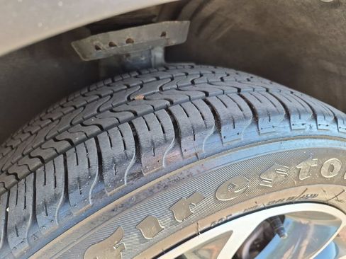 Used 2021 Buick Encore GX Select AWD/4WD image 16