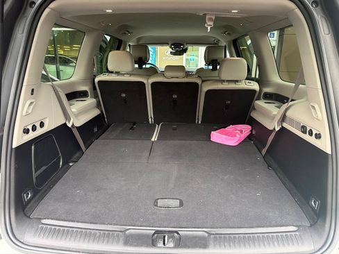 Used 2022 Jeep Wagoneer Series I RWD image 8