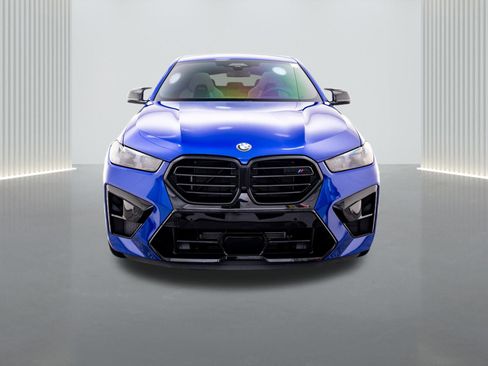 Used 2025 BMW X6 M Competition w/ Executive Package image 8