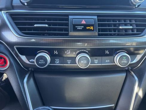 Used 2018 Honda Accord Sport image 21
