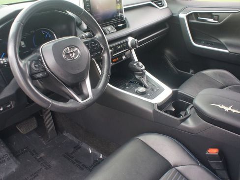 Used 2020 Toyota RAV4 XSE w/ XSE Grade Weather Package AWD/4WD image 14