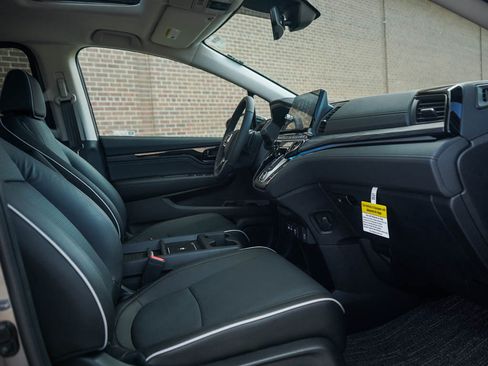New 2026 Honda Odyssey Elite image 11