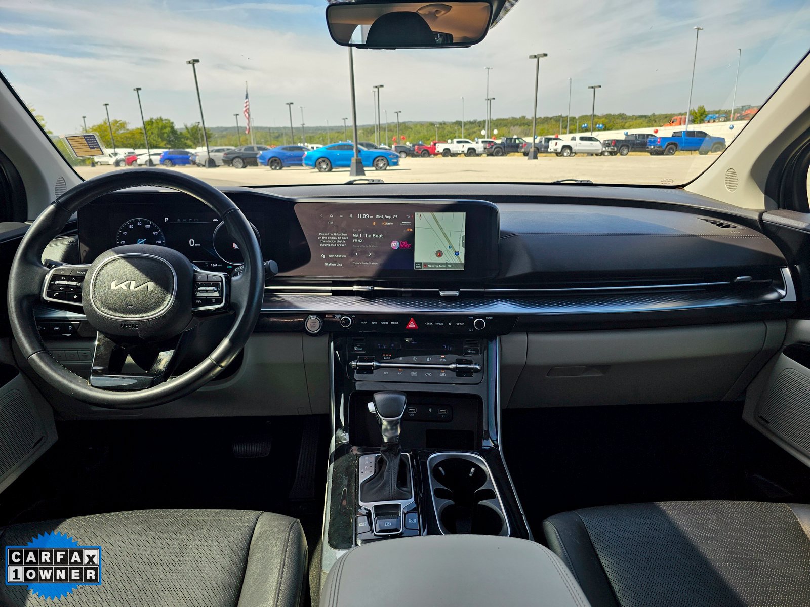 Used 2023 Kia Carnival SX Prestige FWD image 28