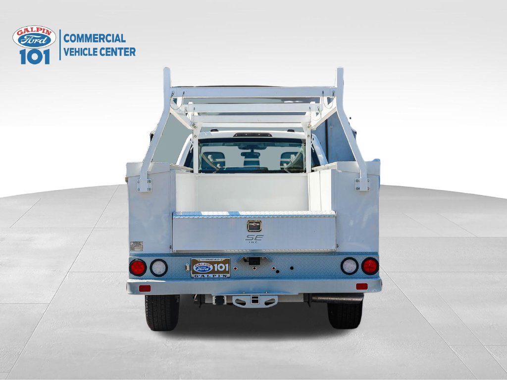 New 2025 Ford F350 XL w/ XL Chrome Package RWD image 5