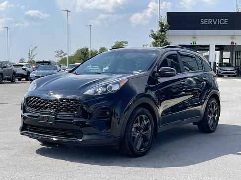 Certified 2022 Kia Sportage Nightfall Edition image 3
