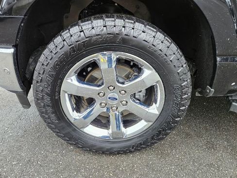 Used 2022 Ford F150 Lariat w/ Equipment Group 502A High AWD/4WD image 10