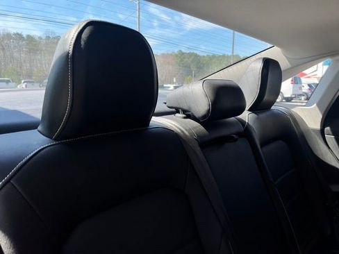 Used 2024 Volkswagen Jetta SE image 17