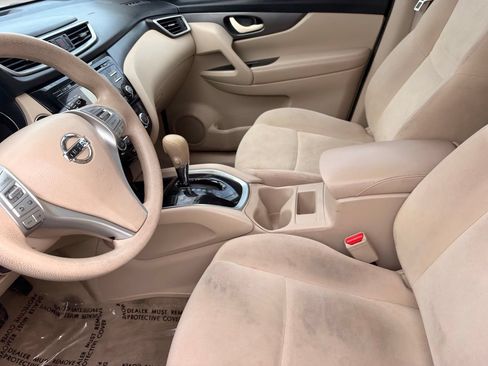 Used 2015 Nissan Rogue SV FWD image 18