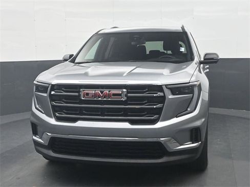Used 2025 GMC Acadia Elevation image 3