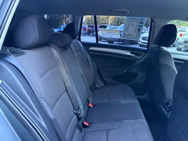 Used 2016 Volkswagen Golf S FWD image 28