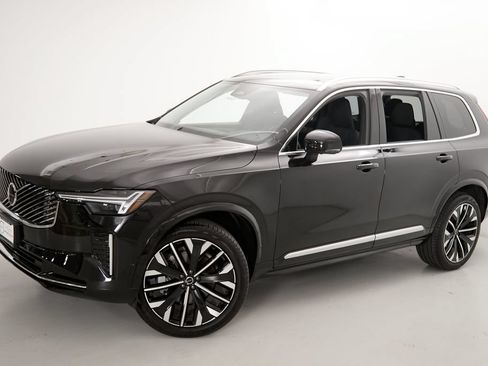 New 2026 Volvo XC90 B6 Plus AWD/4WD image 3