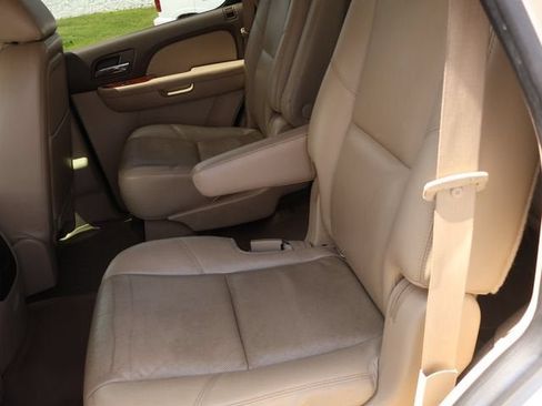 Used 2013 Chevrolet Tahoe LTZ AWD/4WD image 13