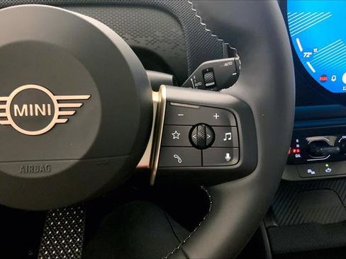 Certified 2025 MINI Cooper Countryman S image 19